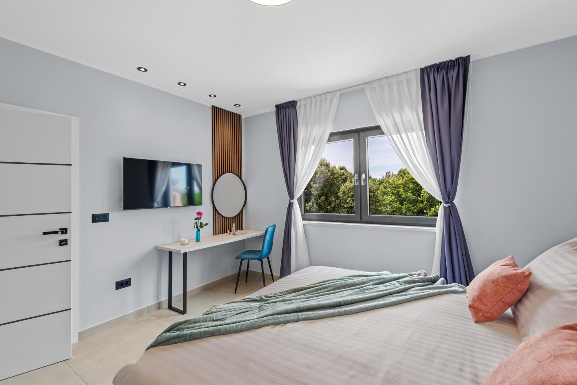 Alex Luxury Apartments Ровинь Экстерьер фото